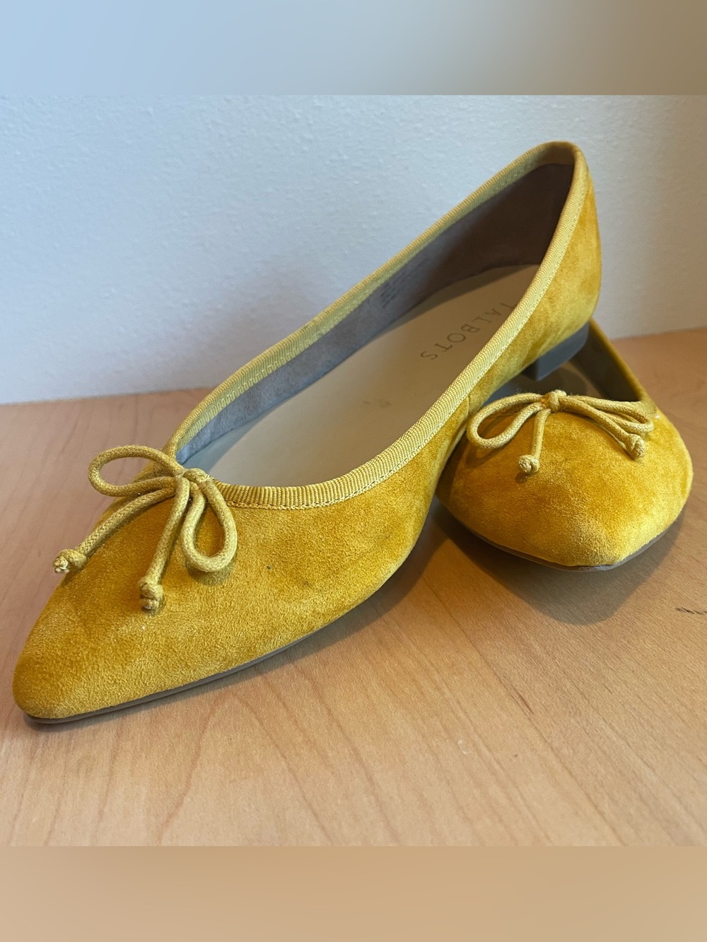Talbots Mira Suede Bow Ballet Flats Yellow 6.5M